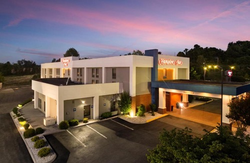 Newbern Hotel | Hampton Inn Dublin