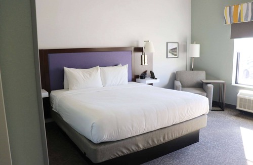 McMinnville Hotel | Hampton Inn McMinnville