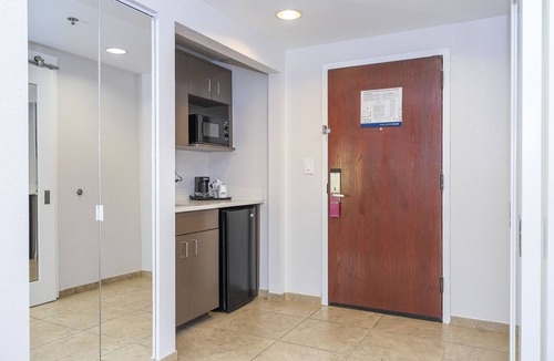 Spring Hill Hotel | Hampton Inn Spring Hill