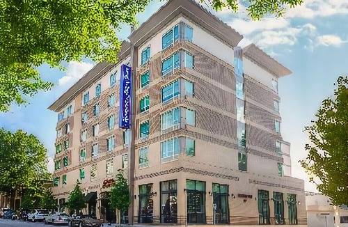 Downtown Decatur Hotel | Hampton Inn & Suites Atlanta Decatur/Emory