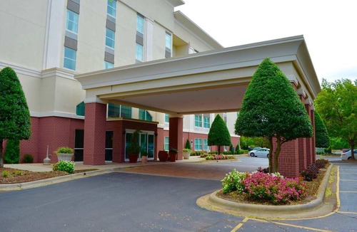Pineville Hotel | Hampton Inn & Suites Charlotte/Pineville
