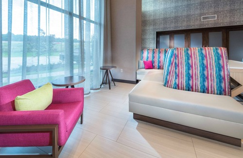 Conway Hotel | Hampton Inn & Suites Conway
