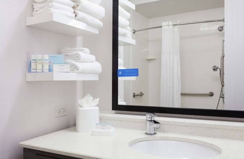 DeLand Hotel | Hampton Inn & Suites Deland