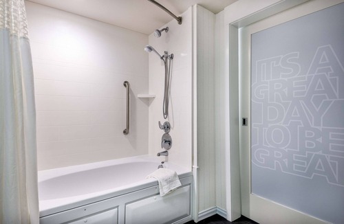 Florence Hotel | Hampton Inn & Suites Florence Center