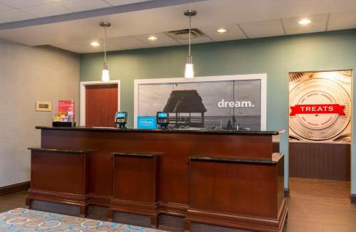 Fort Myers Hotel | Hampton Inn & Suites Fort Myers-Colonial Boulevard