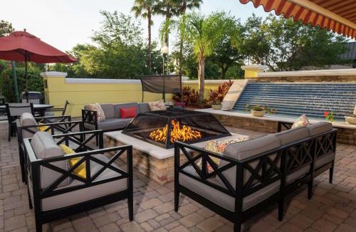 Southside Hotel | Hampton Inn & Suites Jacksonville Deerwood Park
