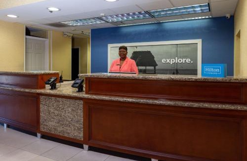 Southside Hotel | Hampton Inn & Suites Jacksonville Deerwood Park