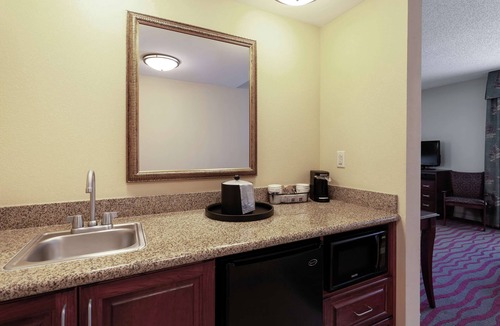 Bayonet Point Hotel | Hampton Inn & Suites Port Richey