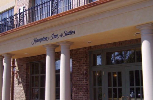 Yamacraw Village Hotel | Hampton Inn & Suites Savannah Historic District