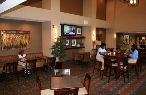 West Point Hotel | Hampton Inn & Suites West Point