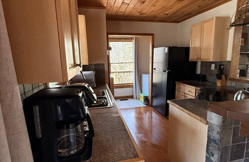 Helen Cabin | Happy Beara Cabin - Close to Helen, GA