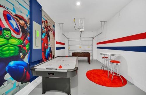 Davenport House | Happy Nemo Accommodates Large Groups with Ease!