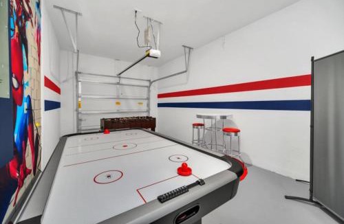 Davenport House | Happy Nemo Accommodates Large Groups with Ease!