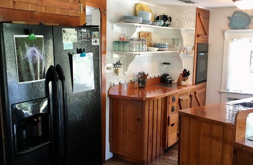 Alligator Point House | Happy Shack BEACH & BAY! Kayak, paddle boards, tiki hut, firepit, grille, wifi