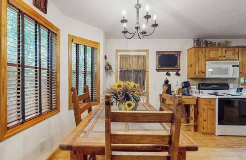 Blairsville House | Happy Trails Retreat