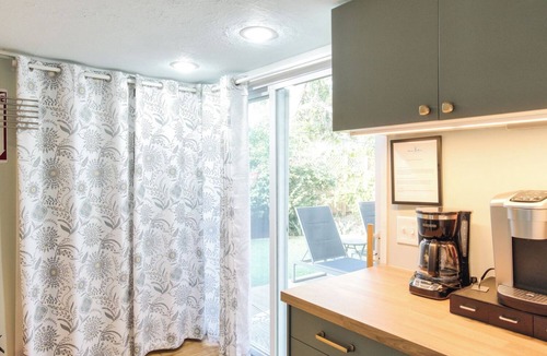 Bayview House | Harbor Mist - Fresh & Friendly in Marina District Private Oasis