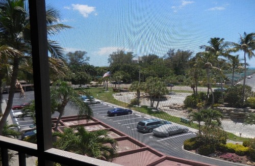 Siesta Key Condo | Harbor Towers & Yacht Club racket and