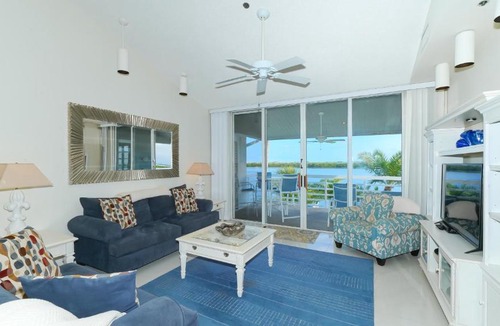 Whitney Beach Apartment | Harbor Villa Club 309
