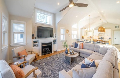 Sea Isle City House | Has a Pool! Great location within walking distance of downtown Sea Isle