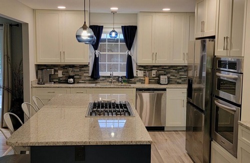 Tyrone House | Have fun with the whole family at this stylish place.