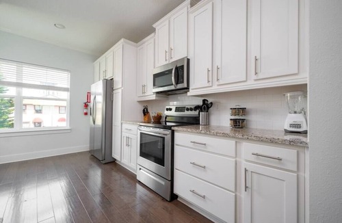 Jacksonville House | Haven - 100 yards from the sand!