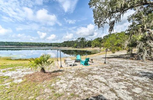Edgar House | Hawthorne Hideaway with Waterfront Fire Pit!