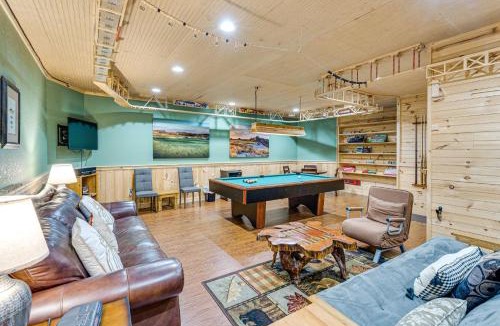 Hayesville House | Hayesville Cabin w/Game Room & Mtn Views!
