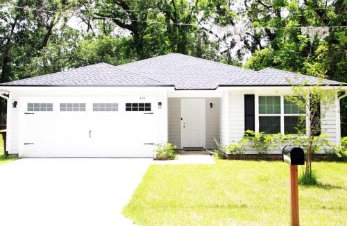Northside House | Heart of Jax Stylish Escape