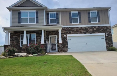 Simpsonville House | Heart of Simpsonville-Family Friendly. Gym,Firepit