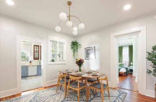 Alachua House | Hearthstone Harmony Retreat King-Sized Comfort