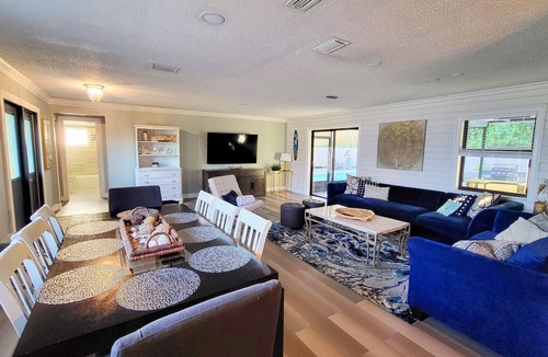 Clearwater House | HEATED pool, 4 BDRMs, Lanai, Close to Beaches