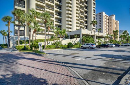 Sand Key Apartment | Heated Pool Access Clearwater Beachfront Condo!