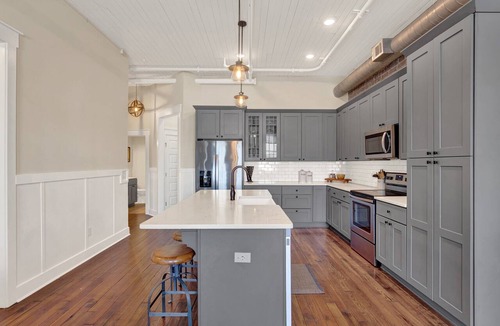 Yamacraw Village Apartment | Heated Pool Access | 5*Clean | Flex Cancelation