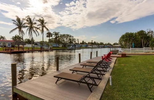 Cocoa Isles House | Heated Pool and Spa-3B/2B Waterfront on Canal close to the Beach