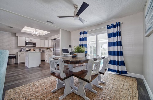 Cypress Gardens House | Heated Pool, Arcade with PS5, 5min from Legoland-Stylish LakeHome