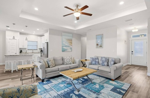 Bahama Beach House | Heated Pool - Bachelorette Getaway - Spring Break Sale