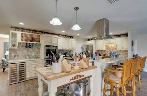 Port Charlotte - Charlotte Harbor House | Heated Pool + Chef's Kitchen: Port Charlotte Home!