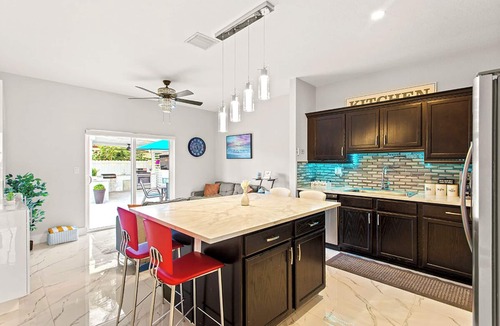Homestead House | Heated Pool Family Retreat- Games/Everglades/Keys