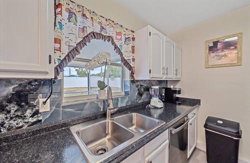 Trailer Estates House | Heated Pool Florida Home