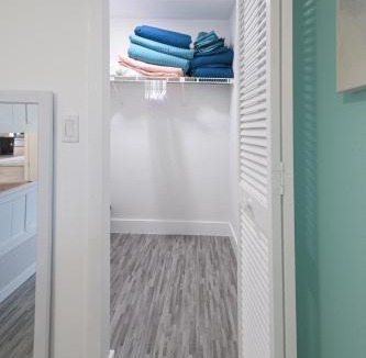 Mariner House | Heated Pool Game Room 9 Beds Families!