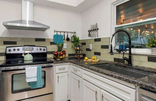 Largo Villa | Heated Pool Hot Tub Outdoor Kitchen
