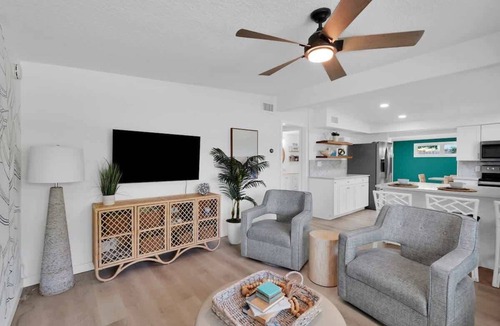 Jacksonville Beach House | Heated Pool Located 8 Blocks to Beach and Pier