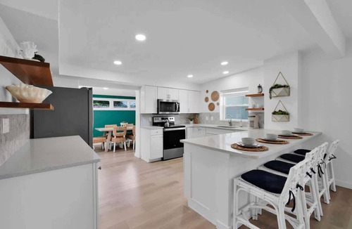 Jacksonville Beach House | Heated Pool Located 8 Blocks to Beach and Pier