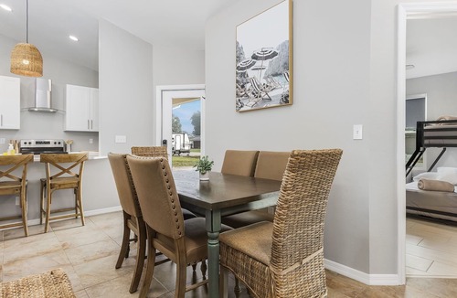 San Carlos Park House | ★ Heated Salt-Water Pool Kid Friendly Near Beach CLEAN ★
