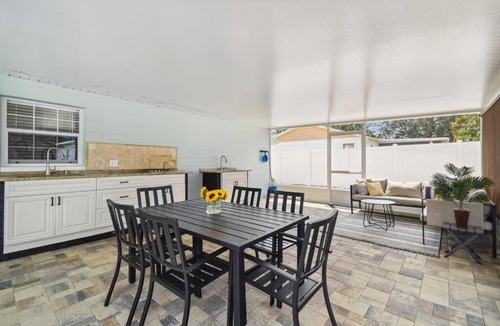 Spring Hill Villa | Heated Salt Water Pool, Outdoor Kitchen in a Private Home