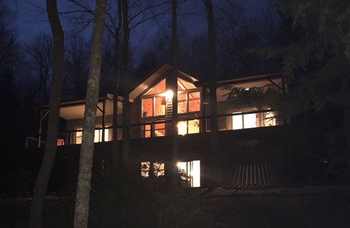 Vilas House | Heaven on Earth Nestled in the Blue Ridge Mountains