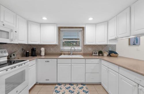 South Gate Ridge House | Helene's Coastal Escape