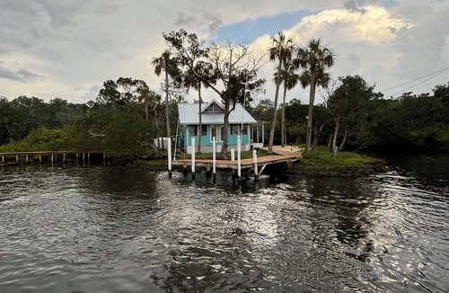 Homosassa House | Hellgate Island scallop house, boat access only