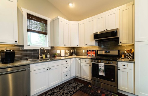 Hendersonville House | Hendersonville NC Retreat.
