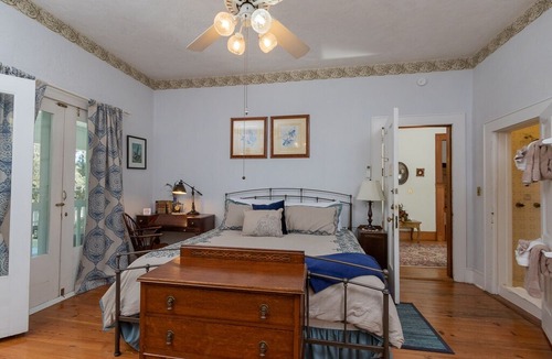 Micanopy Bed & Breakfast | Herlong Mansion Bed and Breakfast Inn - Dogwood